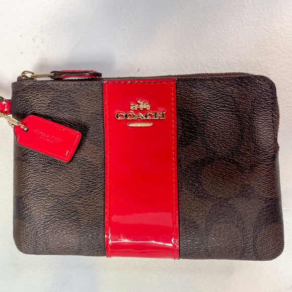 Coach wristlet with patent leather trim - Picture 2 of 7